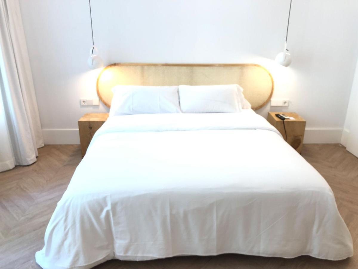 Hotel The Mo House Barcellona Esterno foto