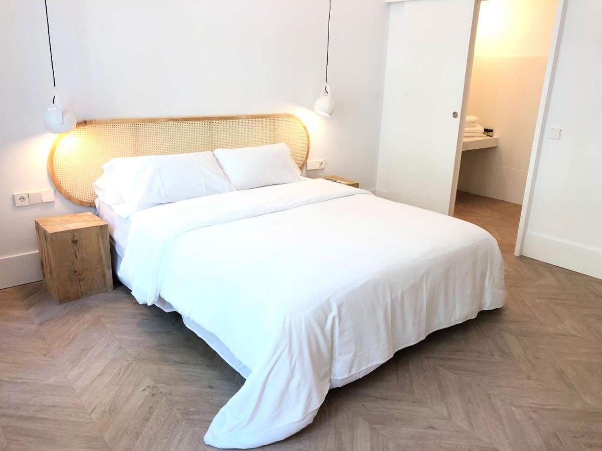 Hotel The Mo House Barcellona Esterno foto