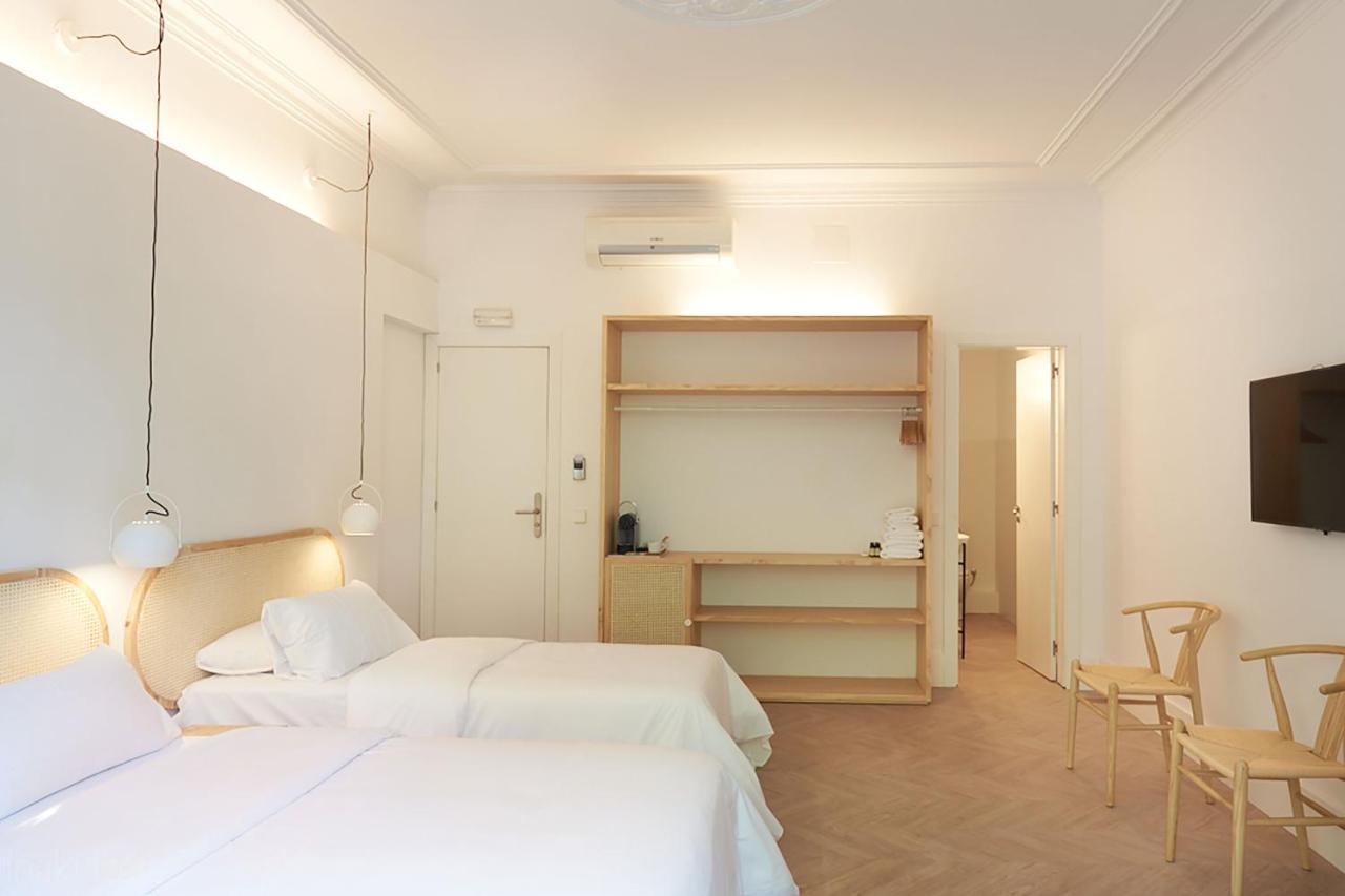 Hotel The Mo House Barcellona Esterno foto