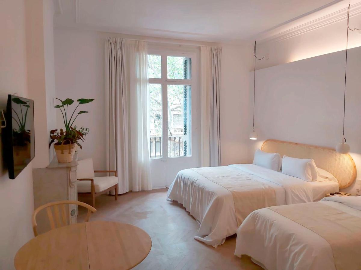 Hotel The Mo House Barcellona Esterno foto
